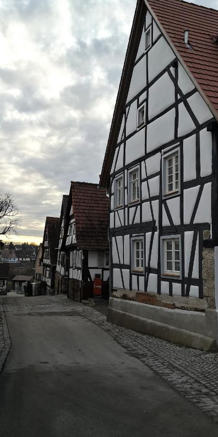 โฮเทล เรสเทอรองต์ ซุม นัคท์เวคเทอร์ Hotel Lienzingen ภายนอก รูปภาพ